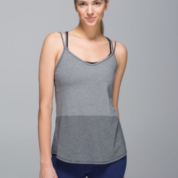 Lululemon Breezy Tank sz 8 - Picture 2 of 6